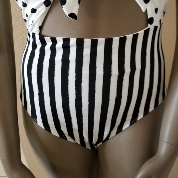 Pin-Up Polka Dot Striped Tie Front Keyhole Cheeky 1-Pc Swimsuit XL White Black - Picture 11 of 16